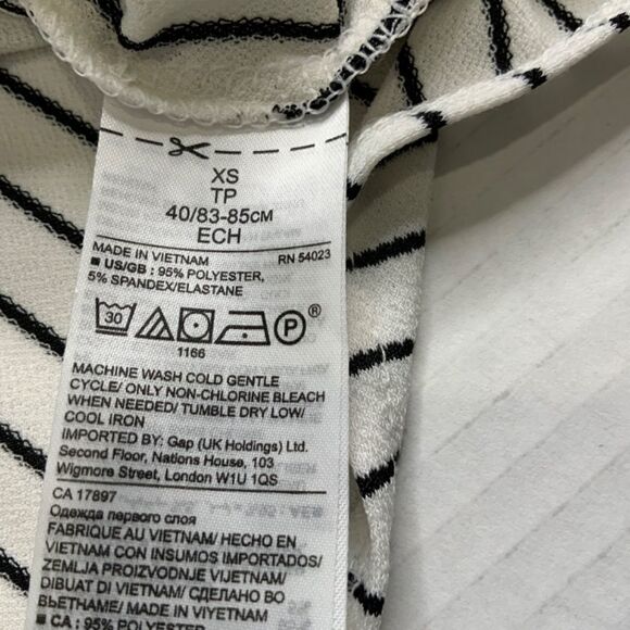 BANANA REPUBLIC Off Shoulder Striped Top With Bell Sleeves Sz XS - Picture 9 of 10